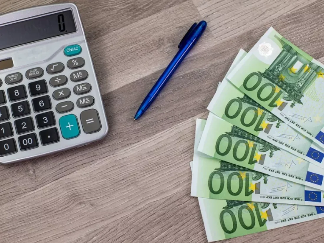 euro money calculator.jpg